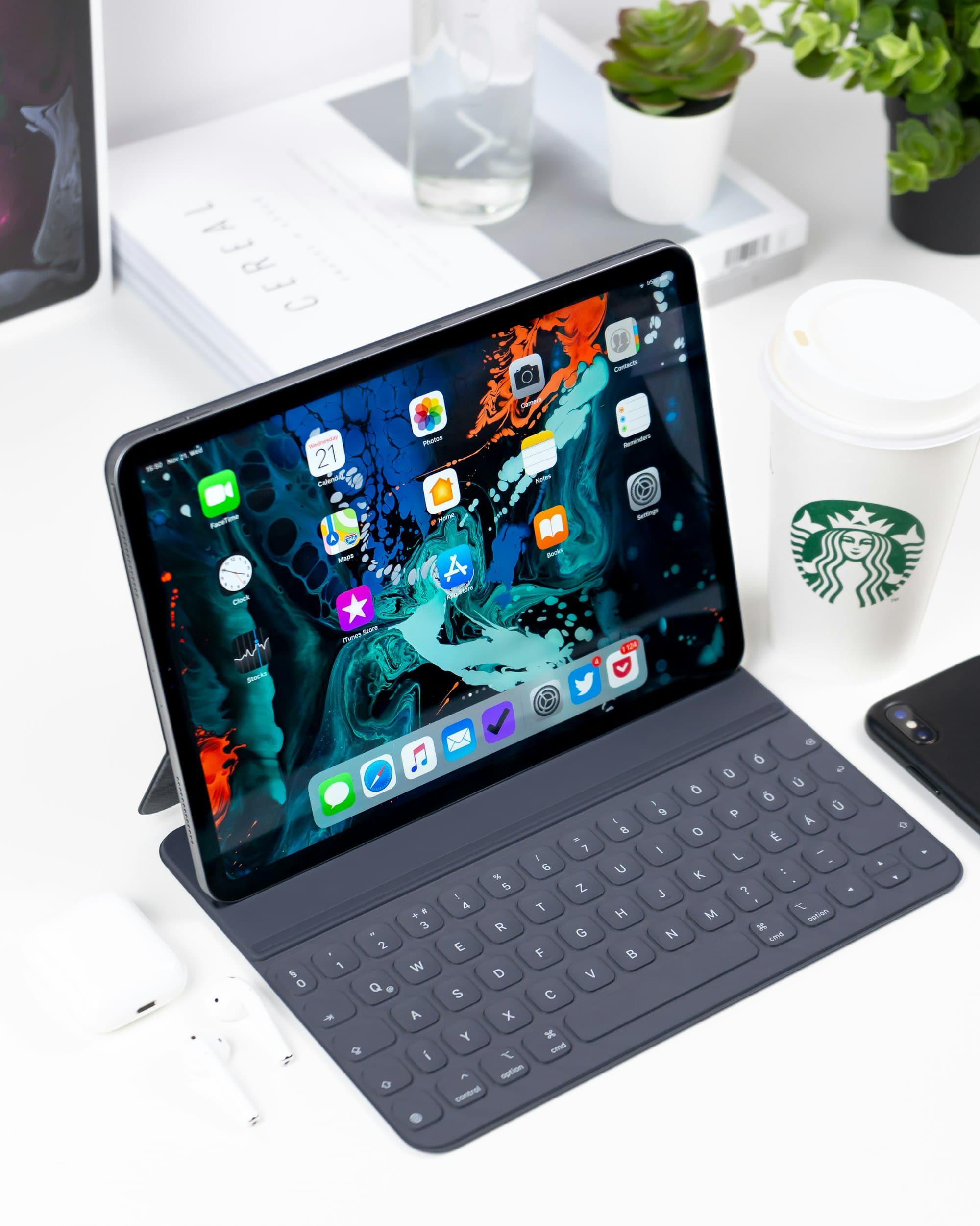 Illustration for PowerPinch: Hacking an iPad presentation